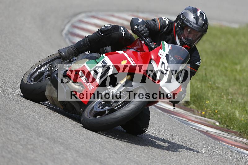/27 12.06.2025 Ducati Schweiz Trackday Warmup  ADR/gelb-jeaune/9